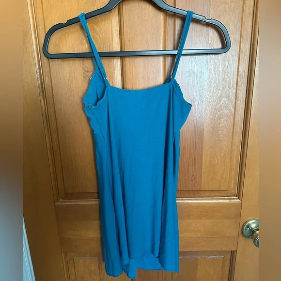 Small Body Central Teal Tank Top. - Picture 3 of 3